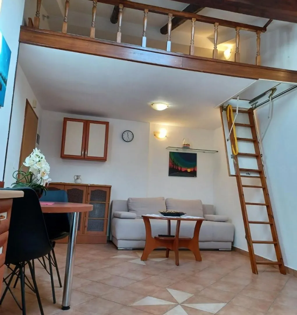 Apartment Jadranka - Free Parking بولا